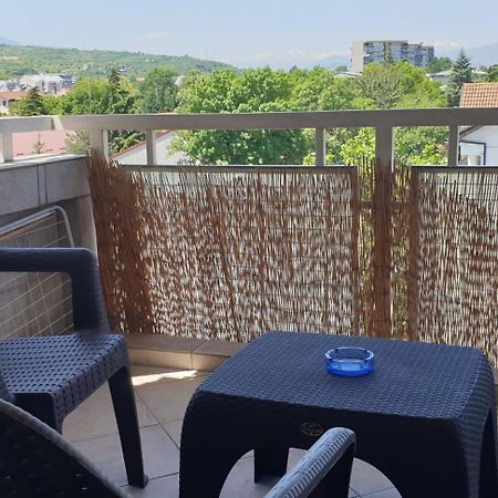 Spectacular Apartment In Skopje, City Mall Area Quarto foto